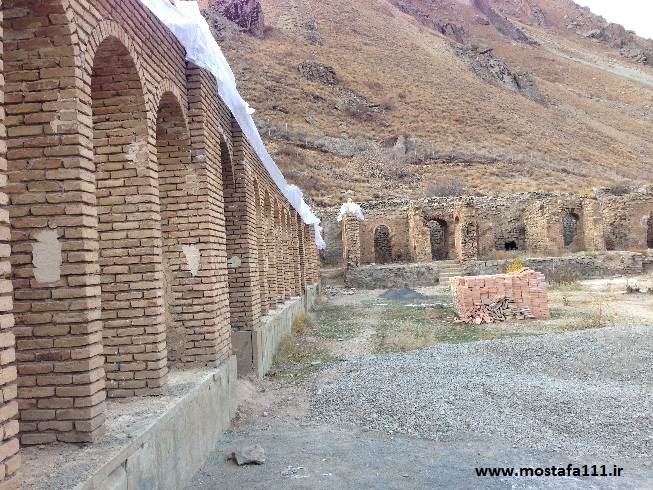 ساختمان های جانبی کاخ ناصرالدین شاهی شهرستانک